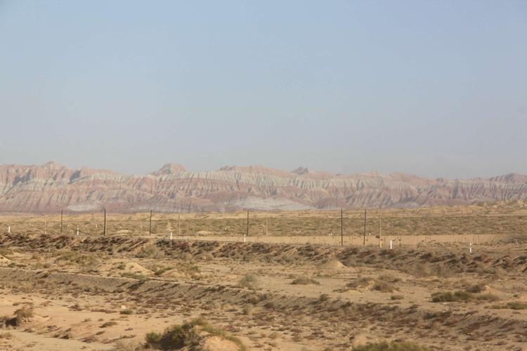 新疆行纪 第三节 塔里木盆地的戈壁与沙漠